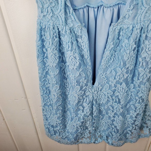 Altar'd State Lovely Powder Blue Jr XS Racer Keyhole Back Lace Lined MIni Dress - Picture 9 of 11